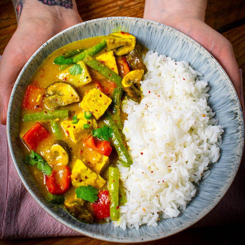 Sweet and Spicy Combination: Thai Yellow Curry for Beginners