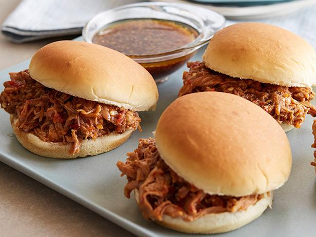 Hawaiian Pulled Pork Sandwiches Recipe