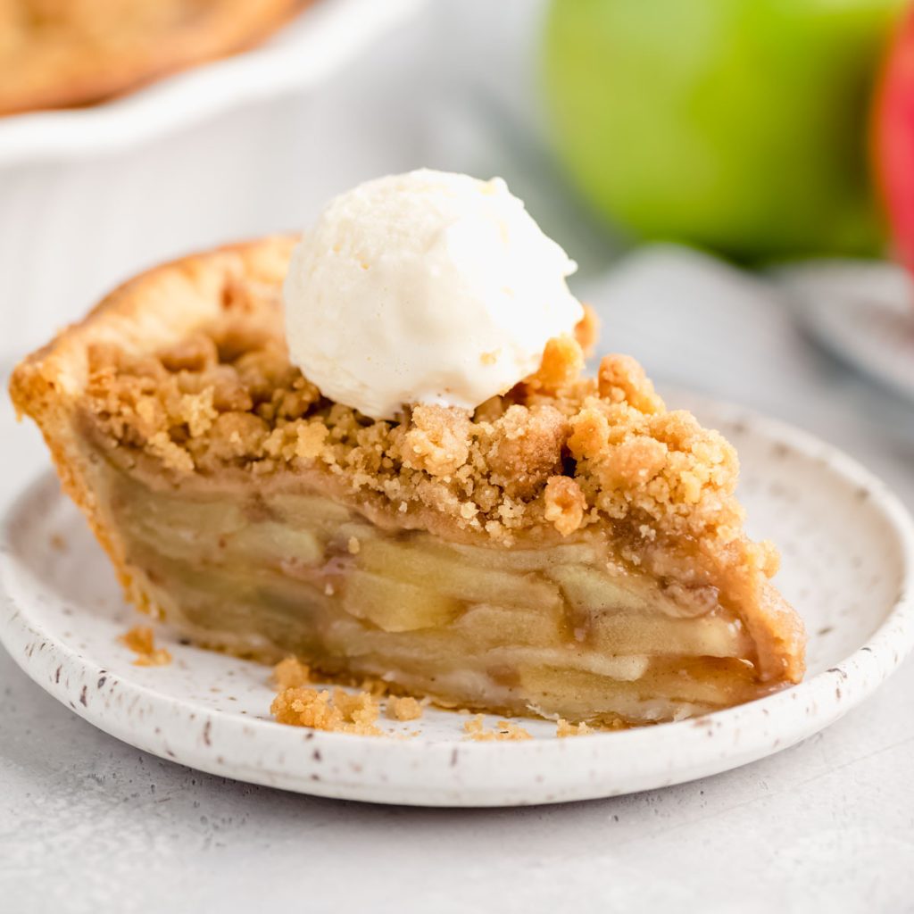 Easy Apple Pie with Crumb Topping for the Perfect Fall Dessert - Cook ...