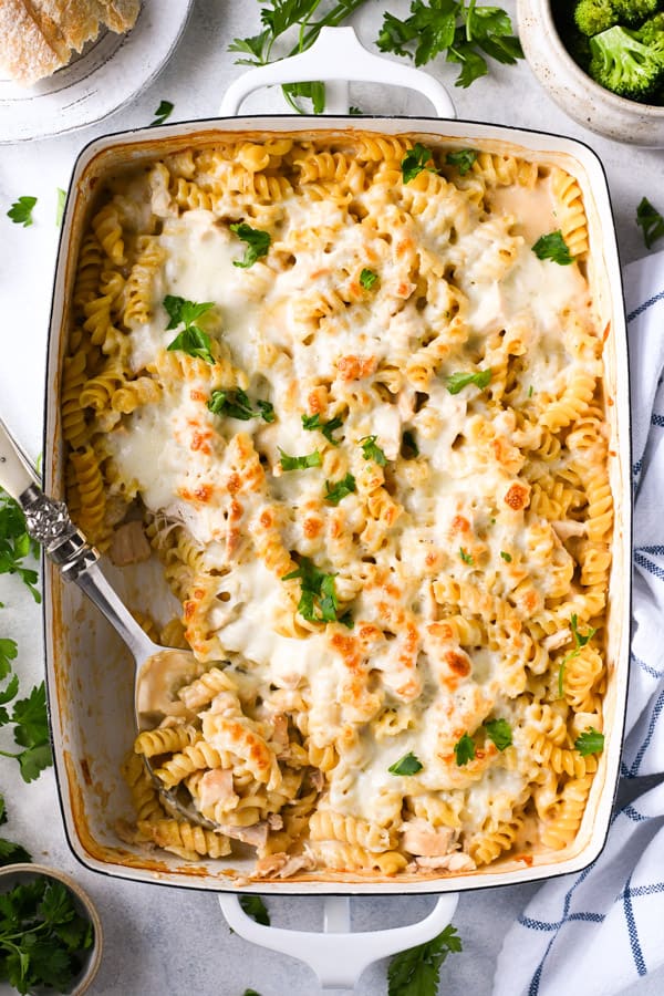 Dump and Bake Chicken Alfredo Pasta Casserole