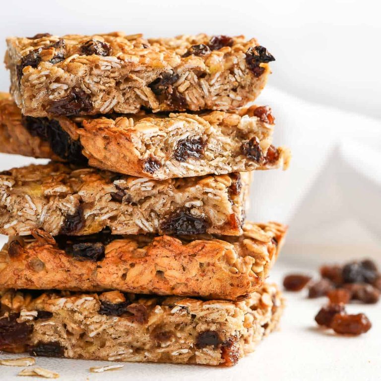 The Best Oatmeal Raisin Bars Recipe - Cook Eat Delicious