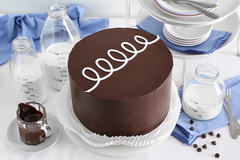 Impress Everyone with a Giant Hostess Cupcake Cake