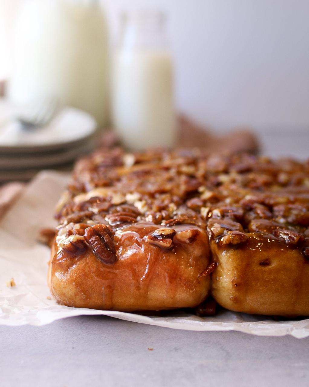 Caramel Apple Pecan Sticky Buns