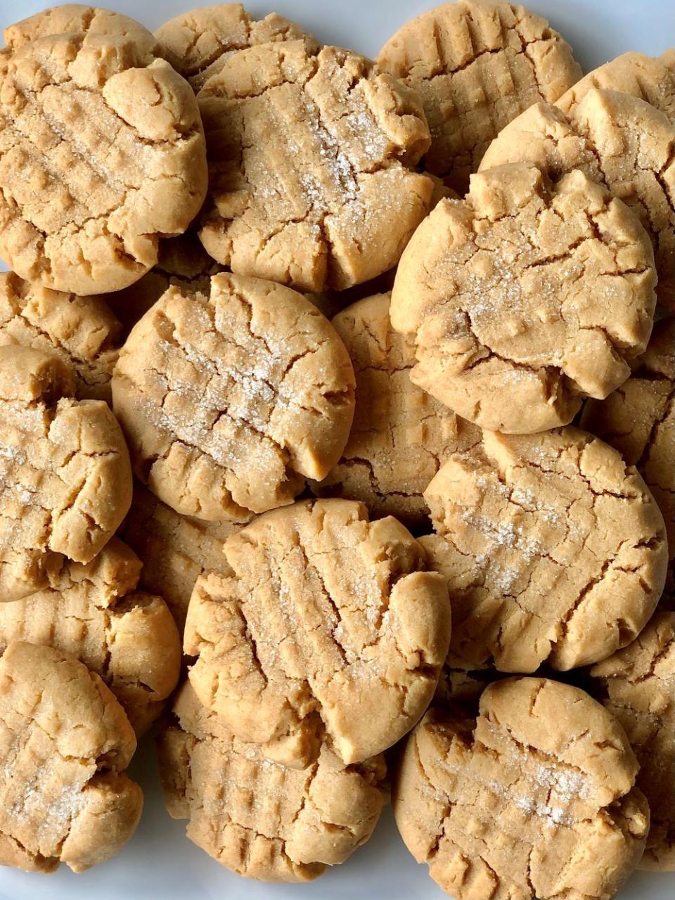 Classic Peanut Butter Cookies 