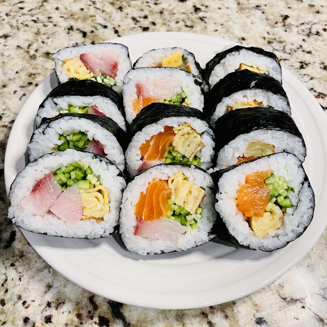 Making Sushi Is Easier Than You Think! (Homemade Sushi Rolls - 巻き寿司) - 